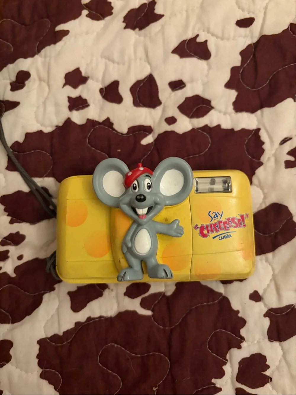 Yellow 'Say Cheese!' Novelty Camera with Mouse Charm